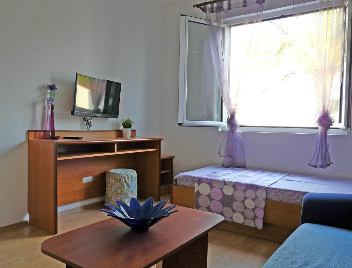 Apartments By The Sea Drvenik Donja Vala, Makarska - 6756 Екстер'єр фото