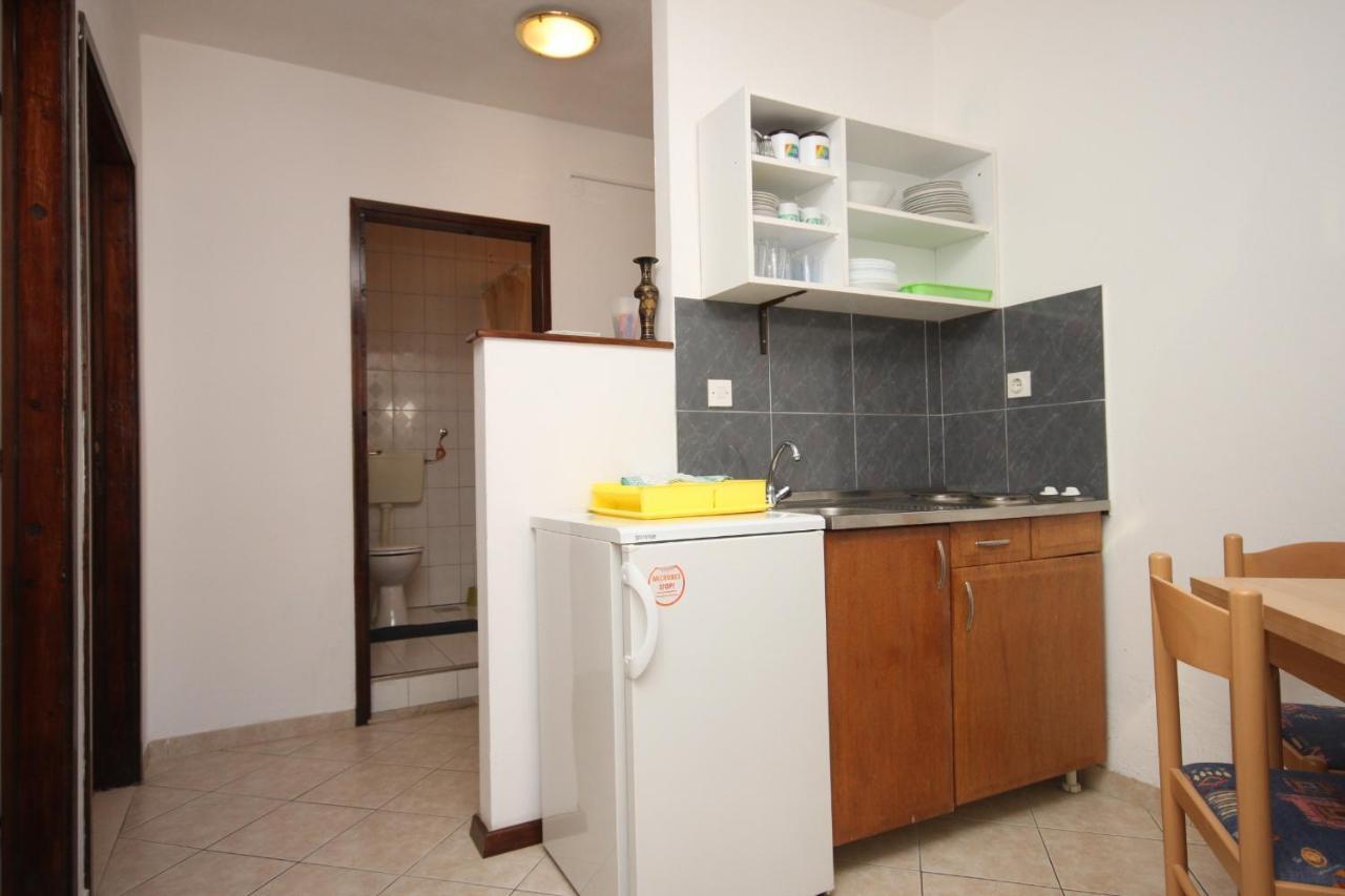 Apartments By The Sea Drvenik Donja Vala, Makarska - 6756 Екстер'єр фото