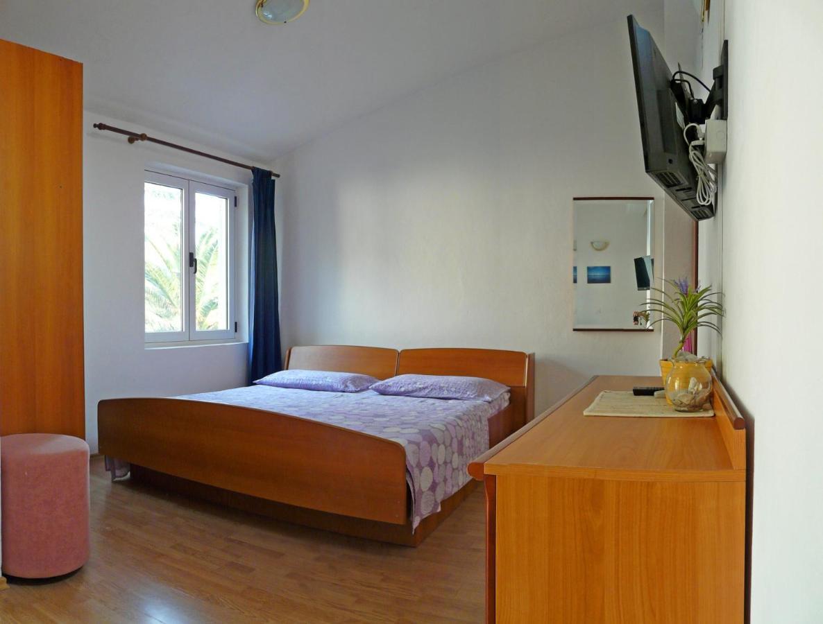 Apartments By The Sea Drvenik Donja Vala, Makarska - 6756 Екстер'єр фото